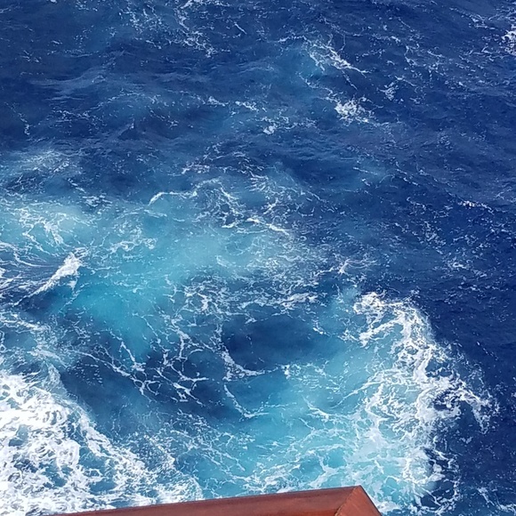 Meet your Posher, Christine - Picture 1 of 1